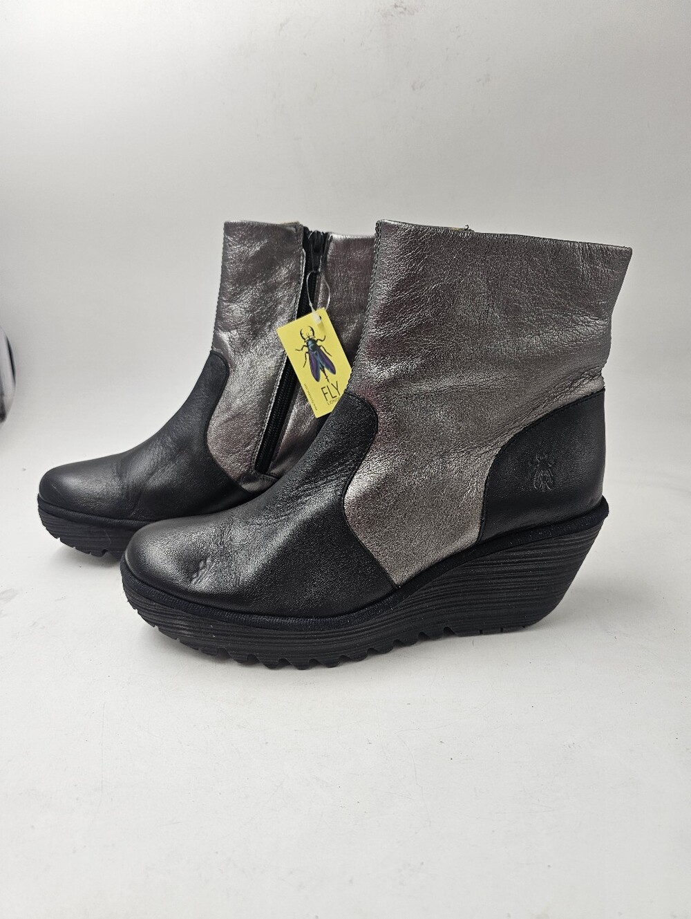 Fly London Yuxi Metallic Leather Wedge Ankle Boots Black Graphite EU40 US9 NWOB - Picture 8 of 8